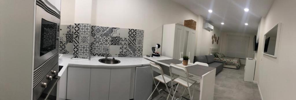 Centro Estudio Trinidad Malaga 3 Bagian luar foto